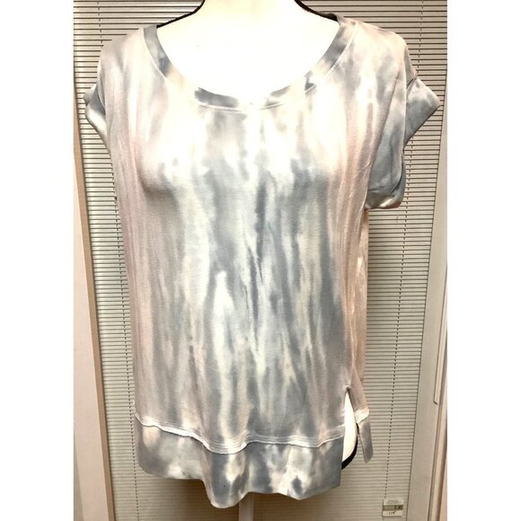 Red Haute Grey & White Ombré Top NWT — SMALL - Picture 2 of 11